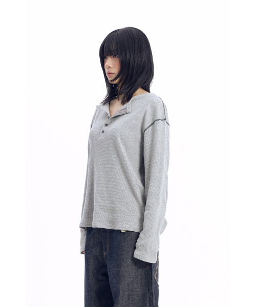 AAKAM(アーカム)の「Henry Neck Waffle Long Sleeve (Gray)(Tシャツ/カットソー・レディース・その他・1/2)」の4枚目の写真