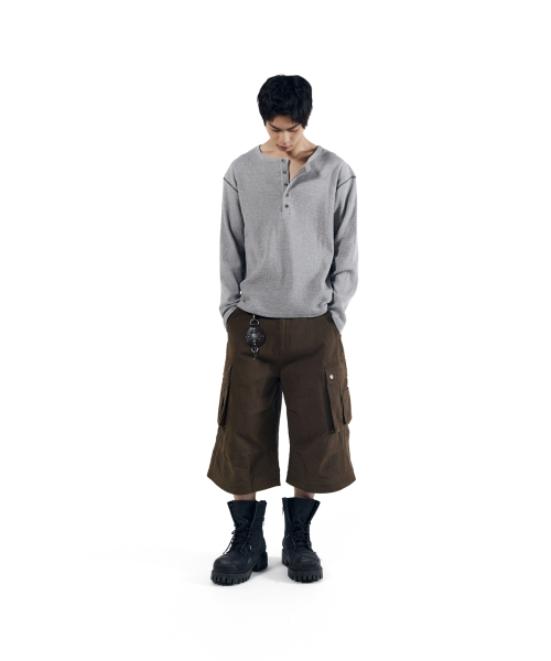 AAKAM(アーカム)の「Henry Neck Waffle Long Sleeve (Gray)(Tシャツ/カットソー・レディース・その他・1/2)」の15枚目の写真
