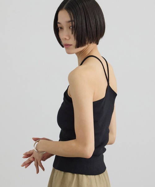 SALON adam et rope'(サロン アダム エ ロペ)の「フロントロープホルターネック(キャミソール・レディース・ベージュ/ブラック/オフホワイト・FREE)」の20枚目の写真