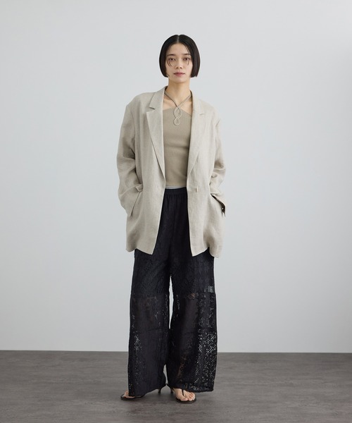 SALON adam et rope'(サロン アダム エ ロペ)の「フロントロープホルターネック(キャミソール・レディース・ベージュ/ブラック/オフホワイト・FREE)」の4枚目の写真