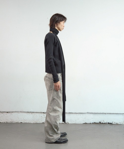 NVRFRGT(ネヴァーフォーゲット)の「PANELLED RIBBED LONG SLEEVE T-SHIRT(Tシャツ/カットソー・レディース・ブラック/ブラウン・1)」の5枚目の写真