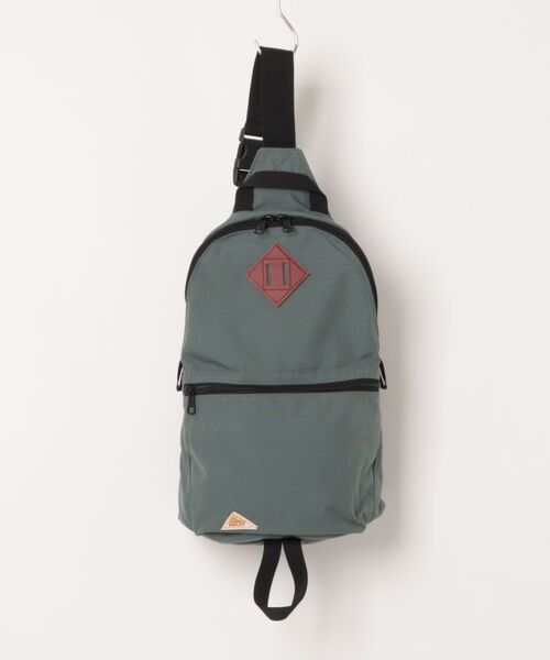 TSURUYA（ツルヤ）の「《KELTY》MINI ONE SHOULDER（ボディバッグ/ウエストポーチ・メンズ・ネイビー/マスタード/モカ/ブルー系/ブラック系/オリーブ/グレー系その他/ゴールド系/ブラウン系その他/タン/ベージュ系/セージグリーン/グレー系・フリー）」の3枚目の写真