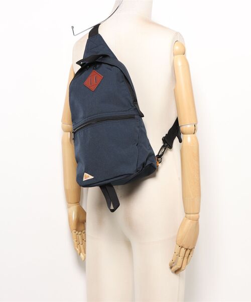 TSURUYA（ツルヤ）の「《KELTY》MINI ONE SHOULDER（ボディバッグ/ウエストポーチ・メンズ・ネイビー/マスタード/モカ/ブルー系/ブラック系/オリーブ/グレー系その他/ゴールド系/ブラウン系その他/タン/ベージュ系/セージグリーン/グレー系・フリー）」の15枚目の写真