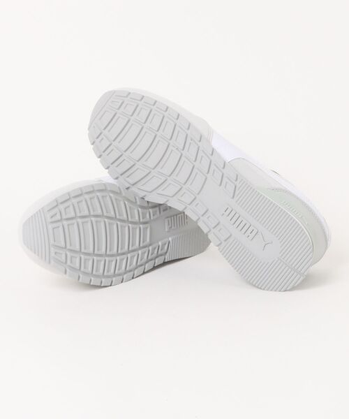 PUMA(プーマ)の「PUMA プーマ ST RUNNER V3 NL BG レディーススニーカー(STランナーV3NLBG)(スニーカー・レディース・ライトグレー・25.0cm/24.5cm/24.0cm/23.5cm/23.0cm/22.5cm)」の3枚目の写真