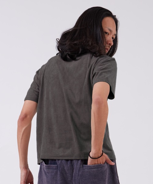 improves（インプローブス）の「フェイクスエード 半袖Tシャツ（Tシャツ/カットソー・メンズ・グレー系/グレー/ブラック系/チャコール/ピンク系/ライトグレー・LARGE/SMALL/MEDIUM）」の10枚目の写真