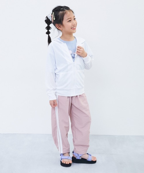 devirock(デビロック)の「UVカット ジップパーカー(パーカー・キッズ・ブラック/グリーン系1/パープル系/ブルー/ホワイト/グリーン系2/オートミール/ブルー系/イエロー系・80cm/90cm/100cm/110cm/120cm/130cm/140cm/150cm/160cm)」の10枚目の写真