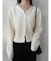 A AMEL（エイメル）の「ゴールドメタルVネックカーディガン / アイボリー（カーディガン/ボレロ）」