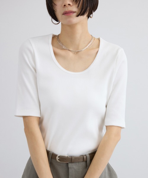 SALON adam et rope'（サロン アダム エ ロペ）の「プリマベールファームリーリブT / UVケア・洗える・新色追加（Tシャツ/カットソー・レディース・ブラウン系その他3/オフホワイト/ブラック・FREE）」の17枚目の写真