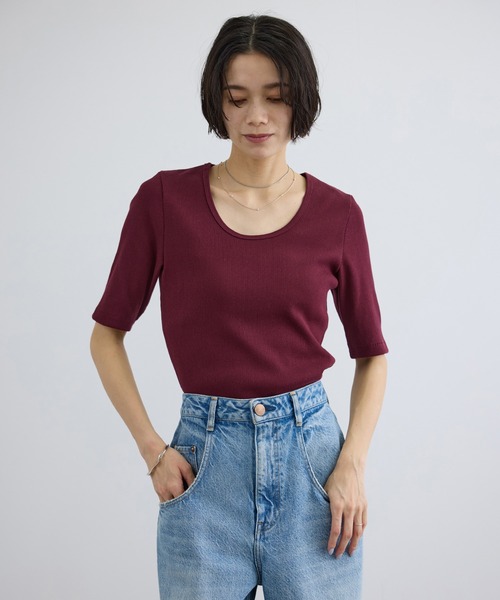 SALON adam et rope'（サロン アダム エ ロペ）の「プリマベールファームリーリブT / UVケア・洗える・新色追加（Tシャツ/カットソー・レディース・ブラウン系その他3/オフホワイト/ブラック・FREE）」の19枚目の写真