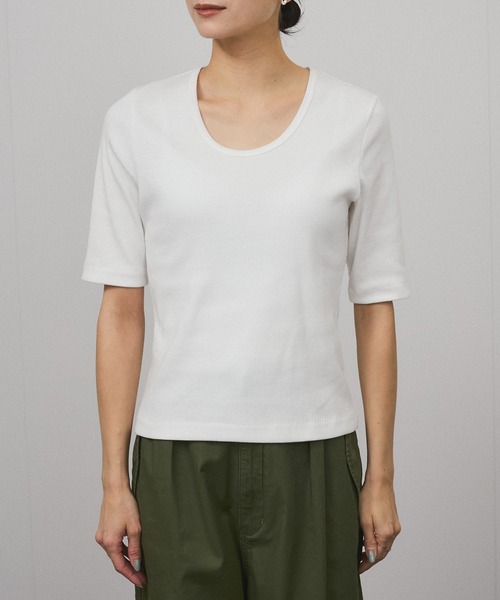 SALON adam et rope'（サロン アダム エ ロペ）の「プリマベールファームリーリブT / UVケア・洗える・新色追加（Tシャツ/カットソー・レディース・ブラウン系その他3/オフホワイト/ブラック・FREE）」の21枚目の写真