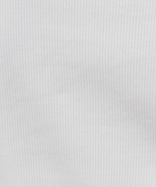 SALON adam et rope'（サロン アダム エ ロペ）の「プリマベールファームリーリブT / UVケア・洗える・新色追加（Tシャツ/カットソー・レディース・ブラウン系その他3/オフホワイト/ブラック・FREE）」の4枚目の写真