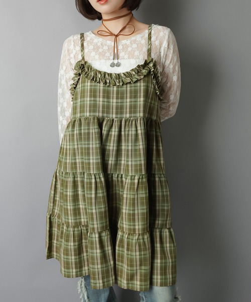 SPINNS(スピンズ)の「ティアードキャミワンピース/チェック(ワンピース・レディース・ブラック/グリーン/ボルドー・ONESIZE)」の11枚目の写真