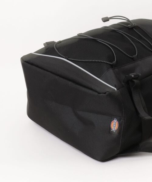 Dickies(ディッキーズ)の「DICKIES / DK BASIC BOX BACKPACK / 81638100(バックパック/リュック・レディース・ブラック/ホワイト・ONESIZE)」の4枚目の写真