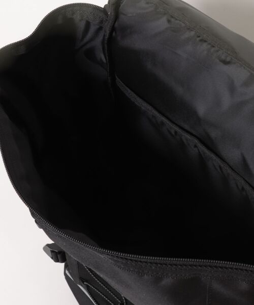 Dickies(ディッキーズ)の「DICKIES / DK BASIC BOX BACKPACK / 81638100(バックパック/リュック・レディース・ブラック/ホワイト・ONESIZE)」の5枚目の写真