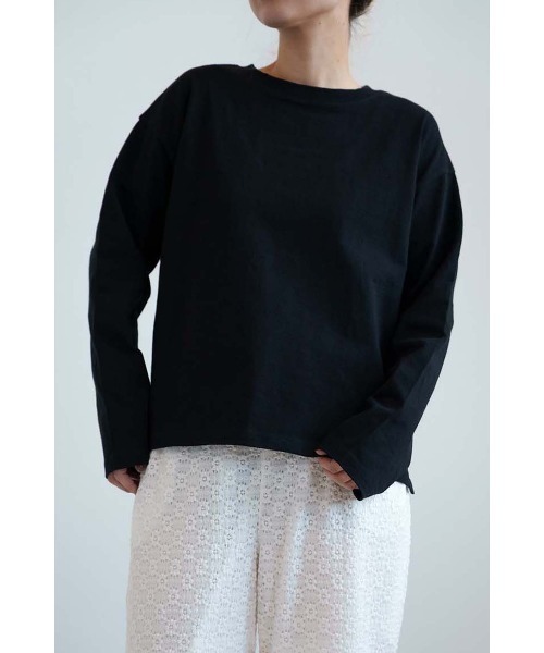 HEART MARKET(ハートマーケット)の「ワイドなロンT(Tシャツ/カットソー・レディース・ナチュラル/ブラック/レッド系/ホワイト/ベージュ系/ライム/ピンク/ブラック系/ネイビー/ブルー系/ブルー系1・SMALL/MEDIUM/LARGE)」の1枚目の写真