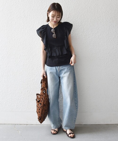 SHIPS any(シップス エニィ)の「SHIPS any:〈洗濯機可能〉フリル コンビ ノースリーブ TEE(Tシャツ/カットソー・レディース・ブラック/ホワイト・ONE SIZE)」の13枚目の写真