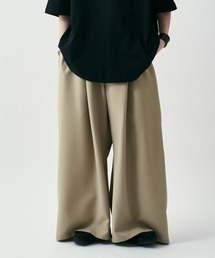 Lui's（ルイス）の「【WEB限定】ベーシックルーズワイドスラックス（スラックス）」