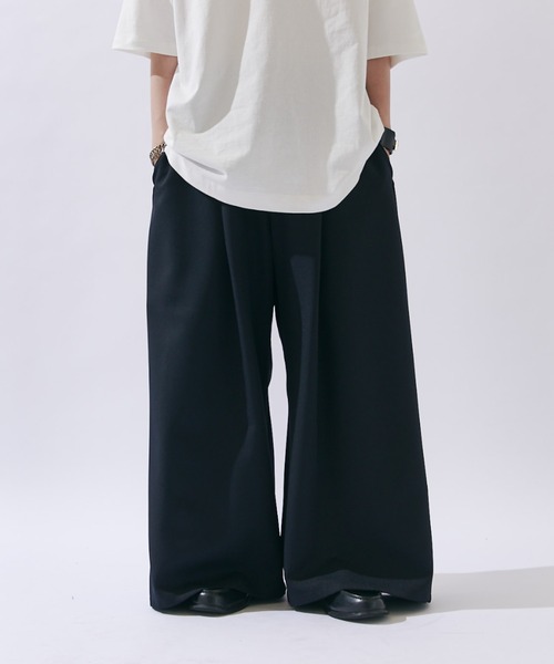 Lui's(ルイス)の「【WEB限定】ボリュームルーズワイドパンツ(その他パンツ・メンズ・ブラック/ベージュ・S/M)」の1枚目の写真