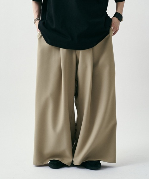 Lui's(ルイス)の「【WEB限定】ボリュームルーズワイドパンツ(その他パンツ・メンズ・ブラック/ベージュ・S/M)」の11枚目の写真