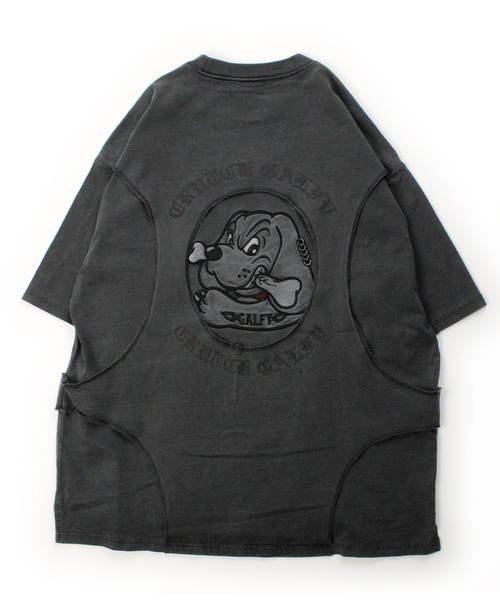 GALFY(ガルフィー)の「【GALFY/ガルフィー】穴の向こうにわんちゃん TEE(Tシャツ/カットソー・メンズ・スミクロ/グレー/ライトブルー・M/L/XL)」の5枚目の写真