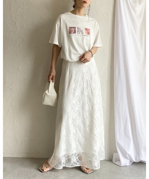 She's Closet(シーズクローゼット)の「花柄 フラワー ロング丈 ナロー レーススカート(スカート・レディース・ホワイト/ブラック・FREE)」の14枚目の写真