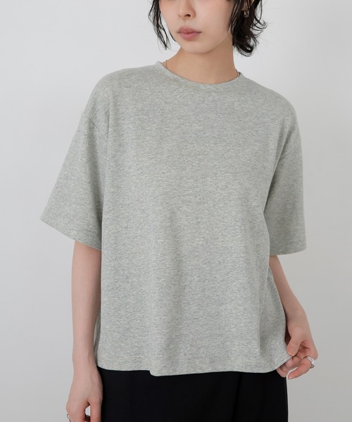 LIAN(リアン)の「バイカラーロールアップTシャツ(Tシャツ/カットソー・レディース・ブラック/ブルー/グレー/オフホワイト・FREE)」の21枚目の写真