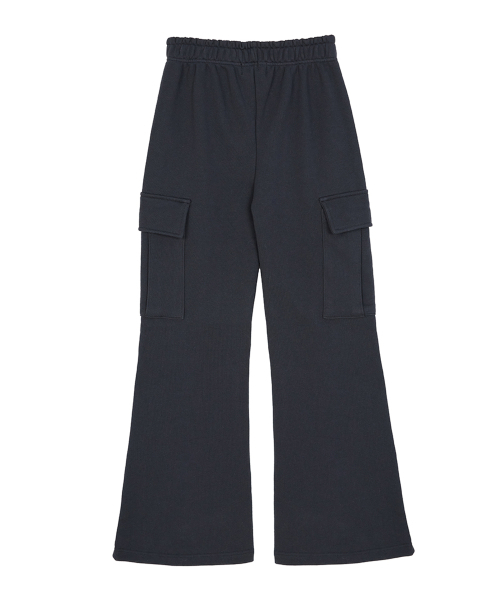 PORTERNA(ポルテナ)の「CARGO BANDING FLARE PANTS-2COLOR(スウェットパンツ・レディース・ブラック/チャコール・OS)」の4枚目の写真