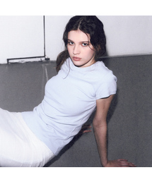 Essential half t-shirt