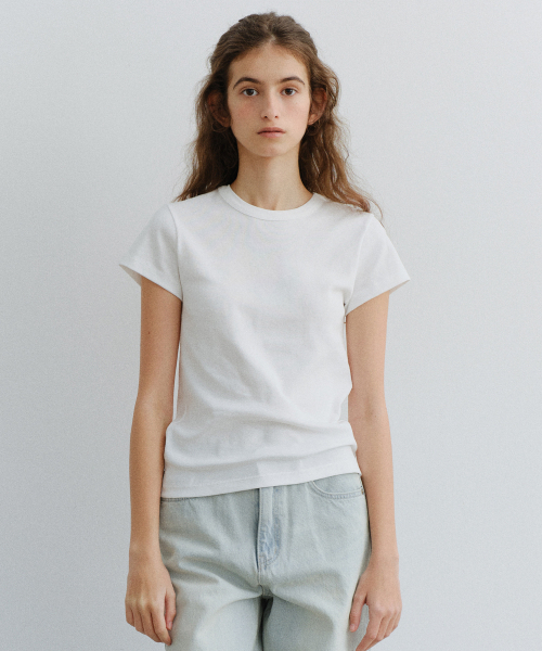 URAGO(ユラーゴ)の「Essential half t-shirt(Tシャツ/カットソー・レディース・チャコールグレー/ライトグレー/スカイブルー/ブラック/ダークブラウン/ネイビー/アイボリー・SMALL/MEDIUM)」の11枚目の写真
