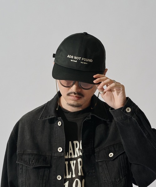 CPH(シーピーエイチ)の「【CPH】6panel cap ads not found(キャップ・メンズ・ブラック/ネイビー・FREE)」の1枚目の写真