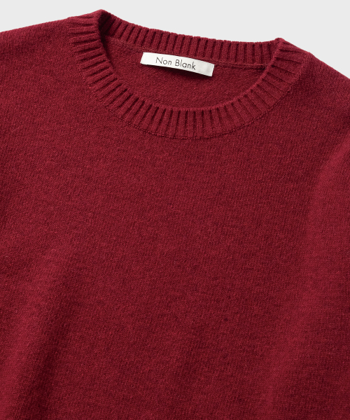 NONBLANK（ノンブランク）の「デイリーウールカシミヤクルーネックニット_ワイン（ニット/セーター・メンズ・ワイン・MEDIUM/LARGE/X-LARGE）」の3枚目の写真