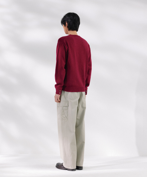 NONBLANK（ノンブランク）の「デイリーウールカシミヤクルーネックニット_ワイン（ニット/セーター・メンズ・ワイン・MEDIUM/LARGE/X-LARGE）」の9枚目の写真