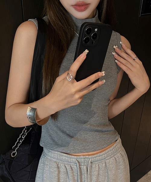 GLAMOROUS JANE(グラマラスジェーン)の「ハイネックノースリトップス(Tシャツ/カットソー・レディース・グレー/ホワイト/ブラック・FREE)」の9枚目の写真
