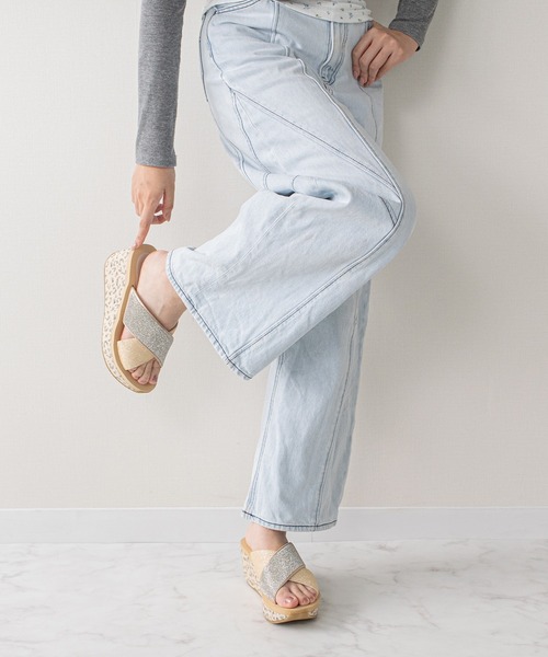 Bridget Birkin(ブリジットバーキン)の「【Bridget Birkin】厚底ウェッジクロスベルトサンダル(562127)(サンダル・レディース・ブラック/グレイッシュベージュ/シルバー・M/L/S/LL)」の12枚目の写真