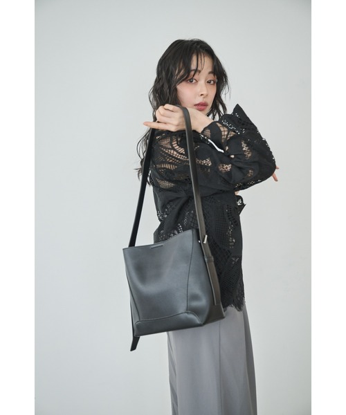 Anclear oui(アンクリアウィ)の「ワンショルダーバッグ(ショルダーバッグ・レディース・White/Black/Beige・F)」の7枚目の写真