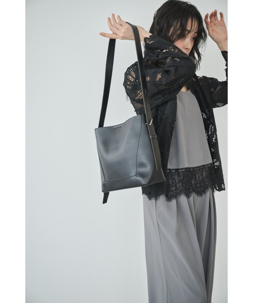Anclear oui(アンクリアウィ)の「ワンショルダーバッグ(ショルダーバッグ・レディース・White/Black/Beige・F)」の8枚目の写真