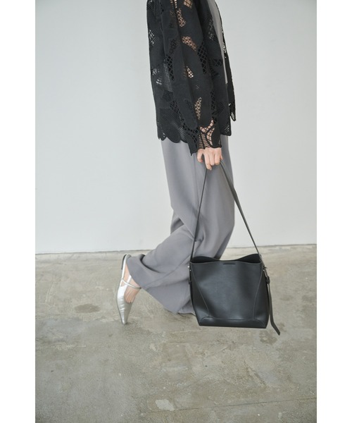 Anclear oui(アンクリアウィ)の「ワンショルダーバッグ(ショルダーバッグ・レディース・White/Black/Beige・F)」の9枚目の写真