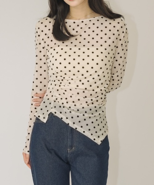 NEUNA(ヌナ)の「【発売日即完アイテム】ドットギャザーアシメントリーシアートップス(Tシャツ/カットソー・レディース・アイボリー/ブラック・FREE)」の1枚目の写真