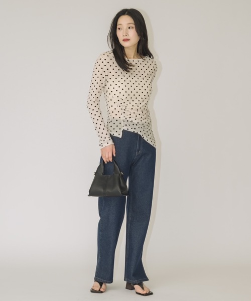 NEUNA(ヌナ)の「【発売日即完アイテム】ドットギャザーアシメントリーシアートップス(Tシャツ/カットソー・レディース・アイボリー/ブラック・FREE)」の9枚目の写真