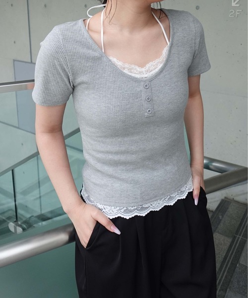 SOELA(ソエラ)の「【INGNI SOELA】レースドッキングリブトップス/WEB限定(Tシャツ/カットソー・レディース・アイボリー/ネイビー/グレー・FREE)」の17枚目の写真