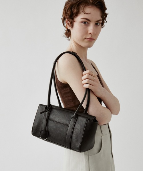 arholiday.standard(エーアールホリデースタンダード)の「rectangle long handle shoulder bag / レクタングルロングハンドルショルダーバッグ(ショルダーバッグ・レディース・ブラック/ブラウン・FREE)」の5枚目の写真