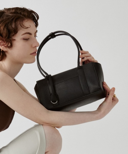 arholiday.standard(エーアールホリデースタンダード)の「rectangle long handle shoulder bag / レクタングルロングハンドルショルダーバッグ(ショルダーバッグ・レディース・ブラック/ブラウン・FREE)」の6枚目の写真