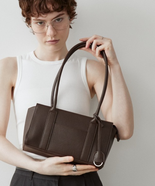 arholiday.standard(エーアールホリデースタンダード)の「rectangle long handle shoulder bag / レクタングルロングハンドルショルダーバッグ(ショルダーバッグ・レディース・ブラック/ブラウン・FREE)」の11枚目の写真