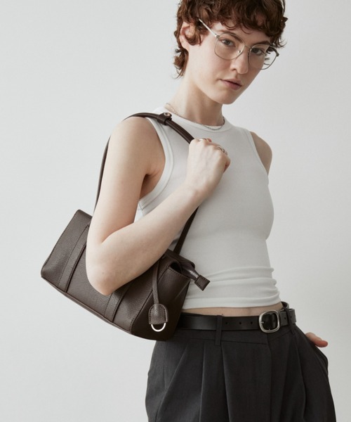 arholiday.standard(エーアールホリデースタンダード)の「rectangle long handle shoulder bag / レクタングルロングハンドルショルダーバッグ(ショルダーバッグ・レディース・ブラック/ブラウン・FREE)」の12枚目の写真