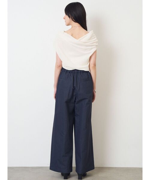 ELENDEEK(エレンディーク)の「ツイルタックワイドパンツ(その他パンツ・レディース・ベージュ/ネイビー・2/1)」の18枚目の写真