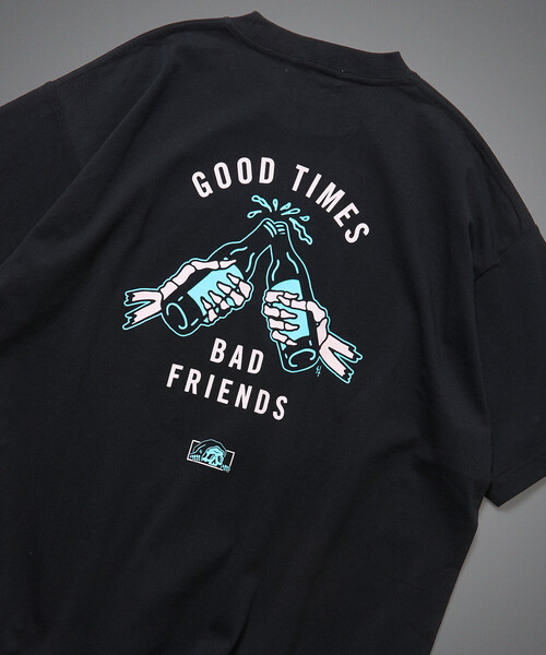 LURKING CLASS（ラーキングクラス）の「限定展開 LURKING CLASS/ラーキングクラス LURKING CLASS×FREAK'S STORE 別注 ヴィンテージ加工 プリント Tシャツ /GOOD TIMES BAD FRND HAND（Tシャツ/カットソー・メンズ・ブラック/ホワイト・MEDIUM/X-LARGE/LARGE）」の3枚目の写真