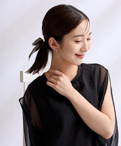 CALIN STANDARD(カリンスタンダード)の「◆金属アレルギー対応◆◆made in japan◆【痛くない】【落ちにくい】【片手で簡単】 ビジューライン マグネットイヤリング(イヤリング・レディース・ゴールド/シルバー・FREE)」の8枚目の写真