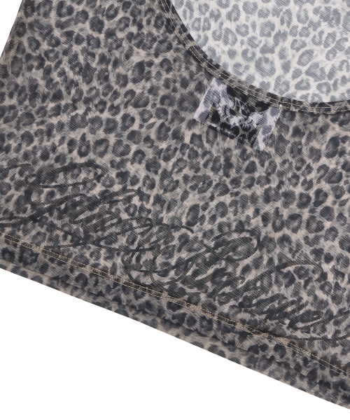 GILAARCHIVE(ギラアーカイブ)の「LEOPARD LETTERING LOGO BACKLESS SHEER TOP_BEIGE(Tシャツ/カットソー・レディース・その他・FREE)」の8枚目の写真