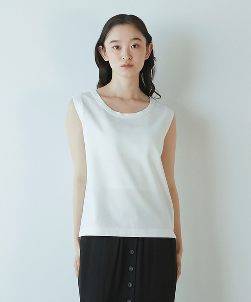 LOGEMENT DE CLAIRE(ロジュモンドクレール)の「ノースリーブプルオーバー(Tシャツ/カットソー・レディース・杢グレー/ホワイト/ブラック・3/2)」の2枚目の写真