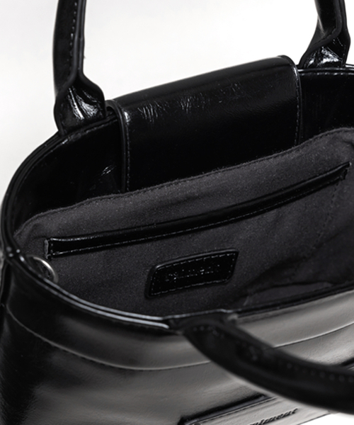 RAIMENT(レイメント)の「Stud Patch Macaroon Bag_Black(トートバッグ・レディース・その他・FREE)」の8枚目の写真